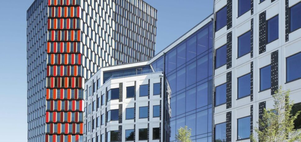 Digital Twin for Smart Façade